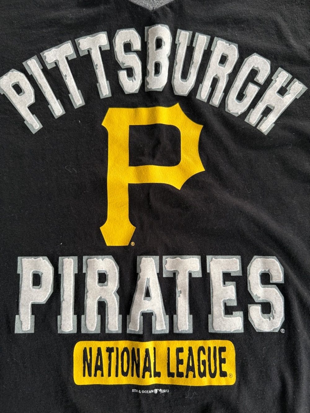 5th & Ocean MLB Genuine Merchandise Pittsburgh Pirates Baseball Tee - Picture 4 of 8
